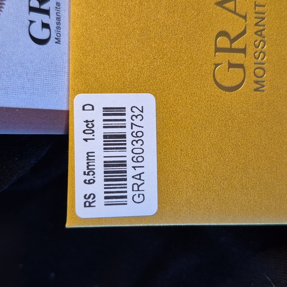 Dazzling 925 Sterling Silver Moissanite Key Pendant Necklace #11 - Picture 5 of 5